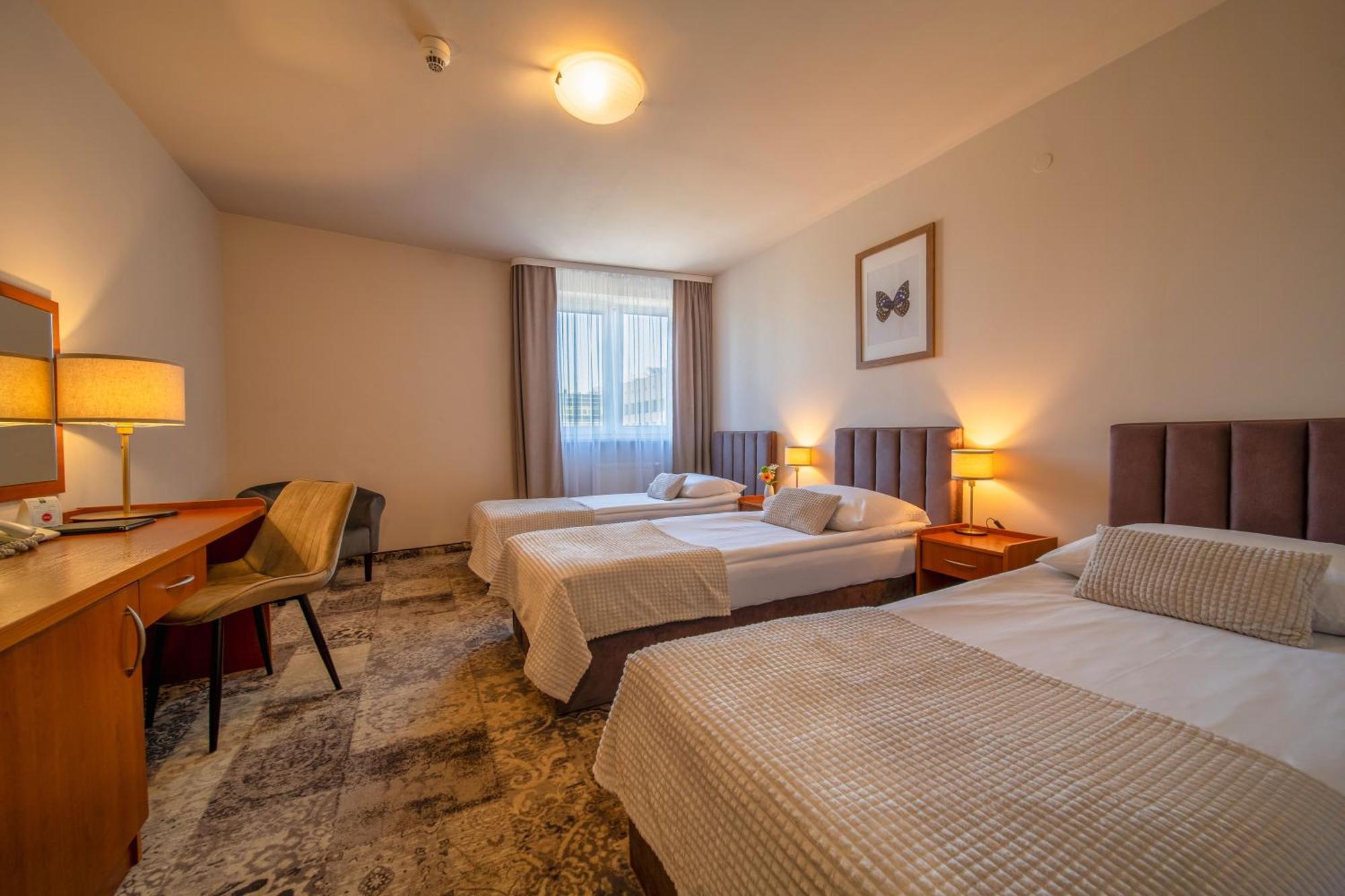 Hotel Gromada Radom Centrum Exterior photo